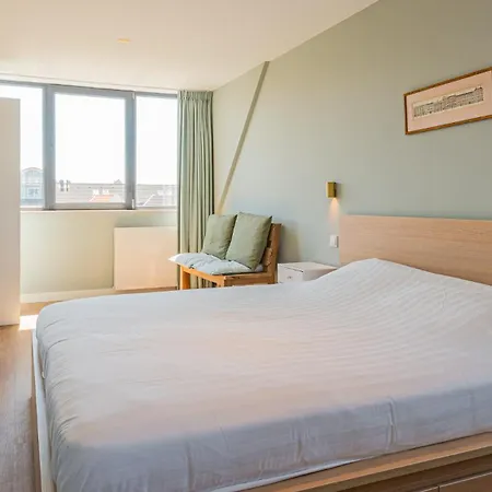 Goudkust 3 'at Sea' Holiday home *